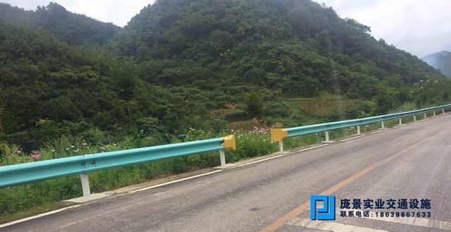波形護(hù)欄5.jpg