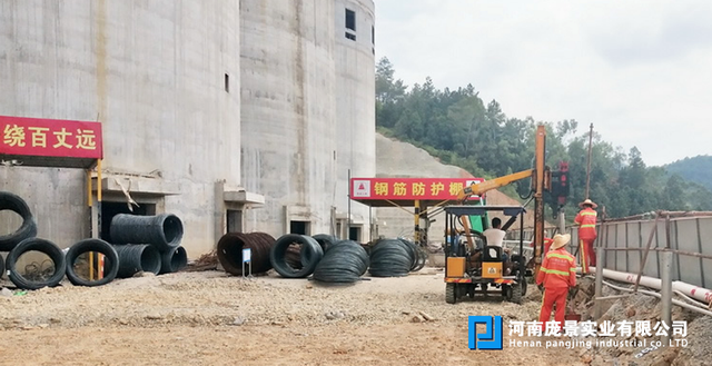波形護(hù)欄案例.png
