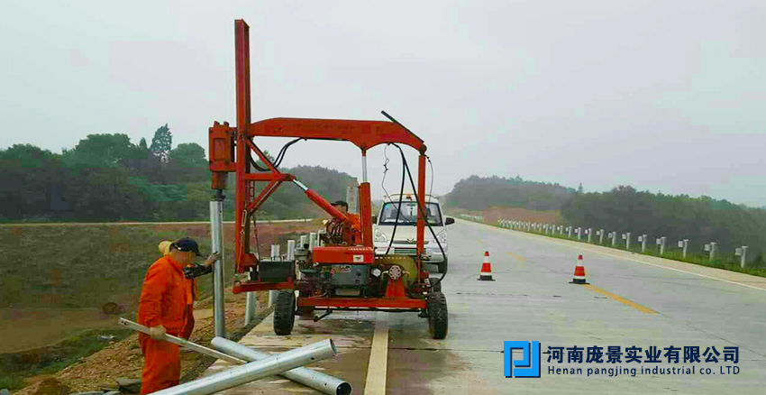 公路波形護(hù)欄安裝流程.jpg