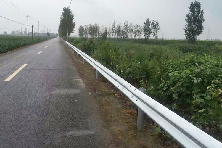 波形護(hù)欄.jpg