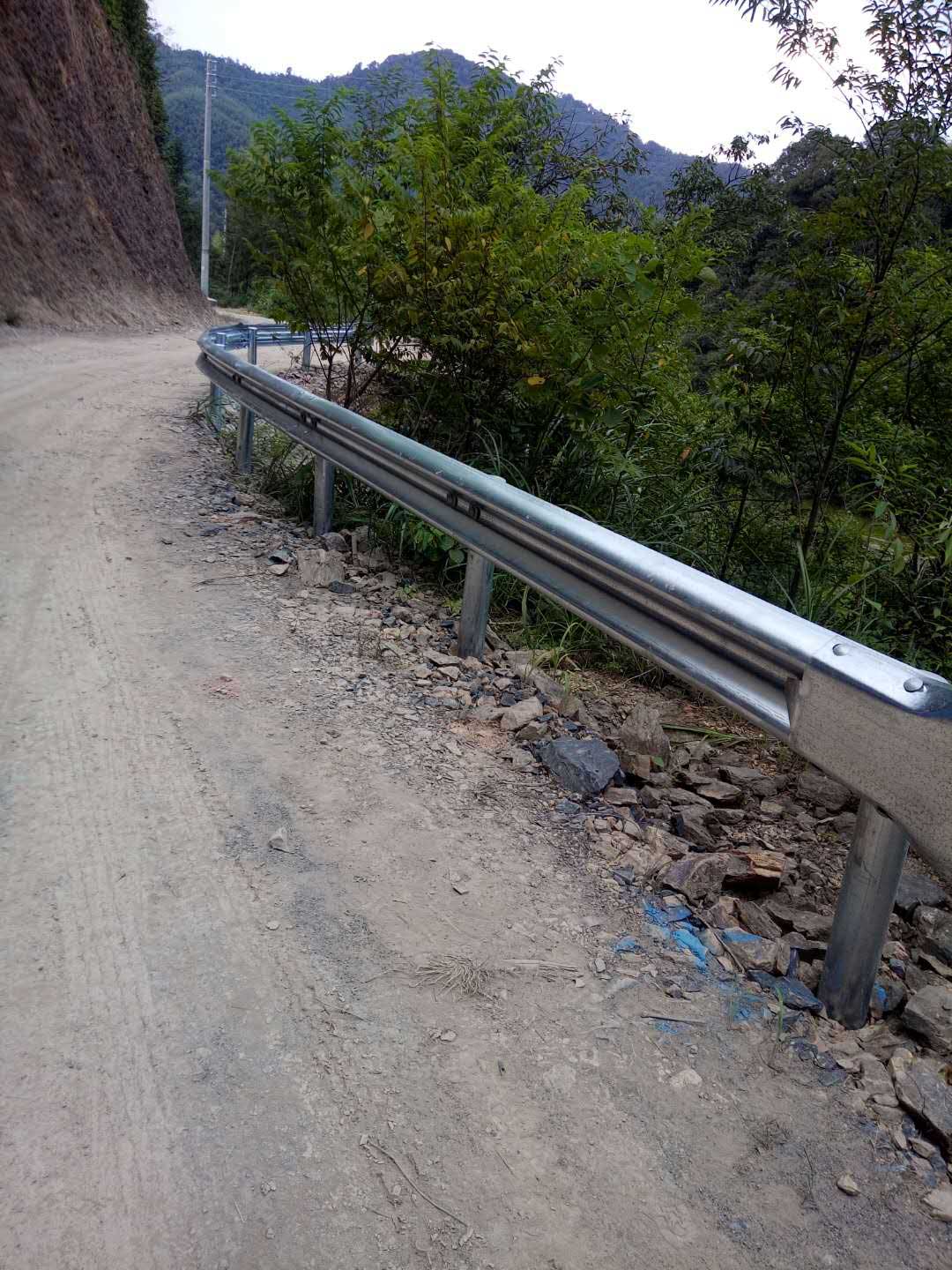 波形護(hù)欄.jpg