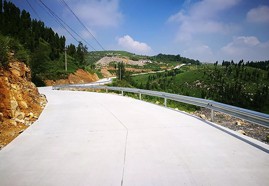 道路波形護欄板
